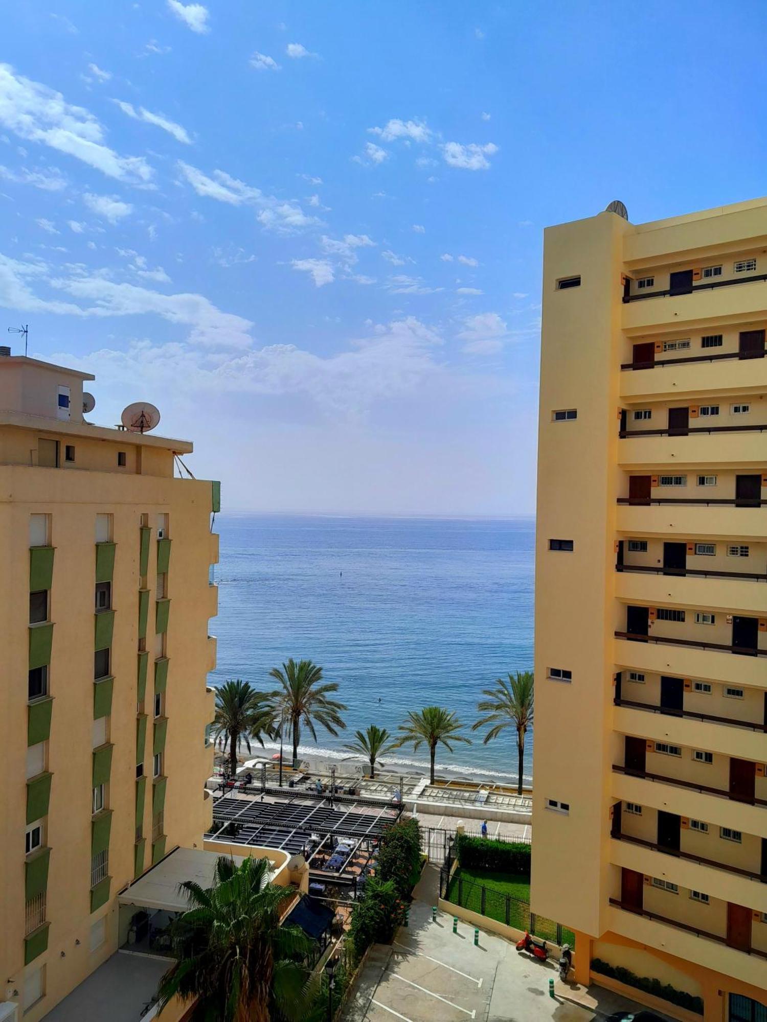 Seafront Apartment Marbella Luaran gambar